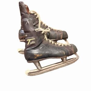 Vintage CCM Tacks Hockey Skates 1969–73 Made in Canada Prolite Holders ~ Size8.5